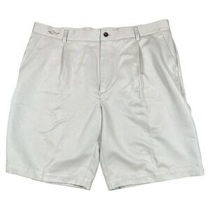 Greg Norman Men’s Golf Shorts Microfiber Pleated Front‎ Beige Size 38